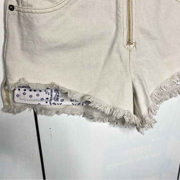 NWT Free People We The Free Sunkissed Overalls Shorts in Off White Size 2 - Picture 9 of 11